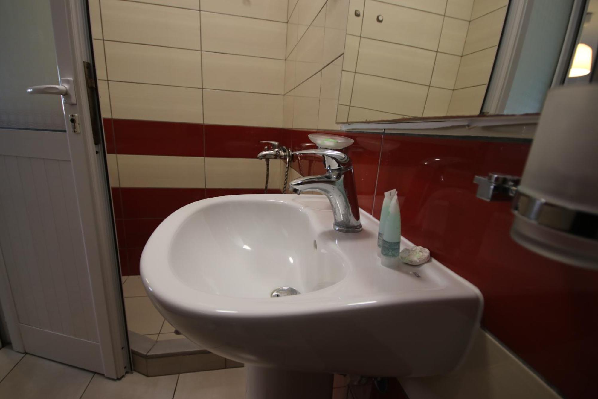 Hotel Potami Beach - Mondi Goro Himare Luaran gambar